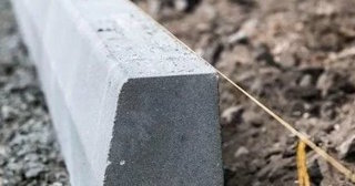Установка бордюров для тротуарной плитки в Липецке - цена от 832 руб.