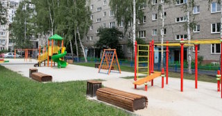 Благоустройство детской площадки во дворе от 1975 руб. в Липецке